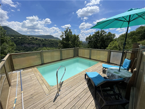 Gîte avec piscine privée près de Millau Vallée du Tarn Aveyron