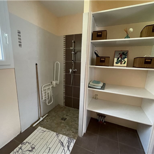 Gite à Peyre en Aveyron avec piscine privée, proche de Millau